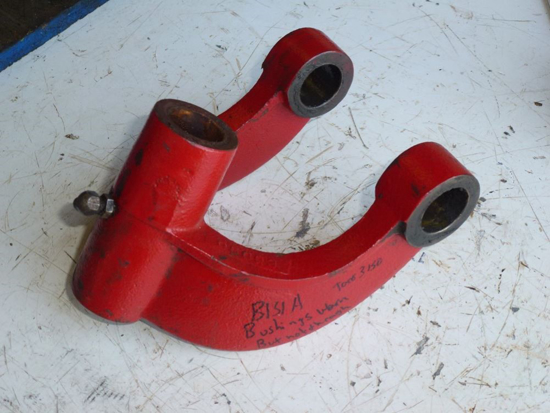 Picture of Reel Lift Arm Pivot Hinge 10-7820 Toro 3150 3050 3000 3100 Mower 107820