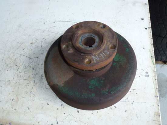 Picture of Front Wheel Hub and Brake 2720826 172060 Ransomes Jacobsen AR250 Mower