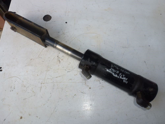 Picture of John Deere TCA17409 Hydraulic Lift Cylinder 7500 7700 8500 8700 8800 Mower E-Cut TCA19224