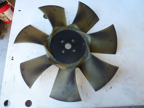 Picture of Radiator Fan TCA13922 John Deere 3225C 3235C 3245C 7200 7400 8000E 8400 3TNV84T