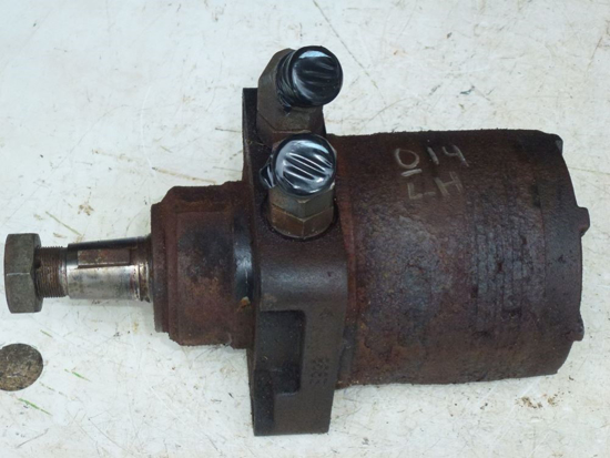 Picture of Front Hydraulic Drive Motor 92-9199 Toro 3150 3250D 3100 3200 3050 Greensmaster Mower