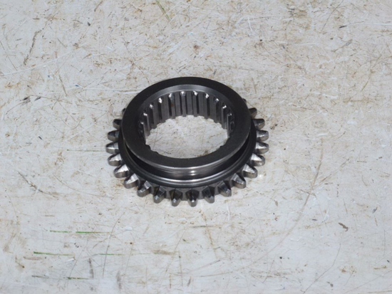 Picture of Counter Shaft Gear M807657 John Deere 4100 4110 Tractor Transaxle Transmission