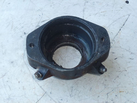 Picture of Reel Bearing Housing 99-3404 Toro Mower 2000D 3100D 2300D 2600D Reelmaster