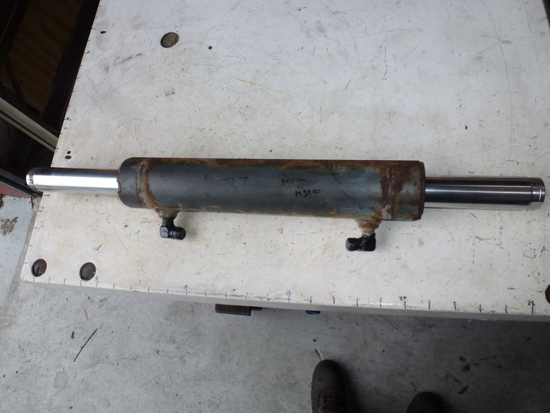 Picture of Hydraulic Steering Cylinder 3A151-63880 Kubota Tractor