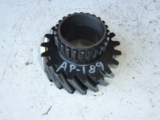 Picture of Pinion Gear R46119 John Deere Tractor