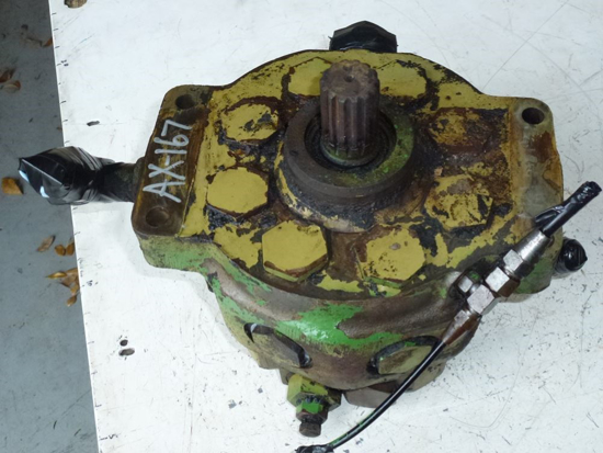 Picture of Hydraulic Pump John Deere 4430 Tractor For Parts R42663