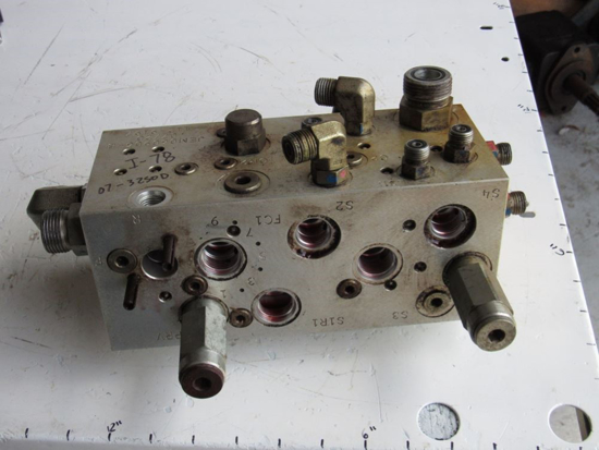 Picture of Toro 112-9197 Hydraulic Valve Manifold Block Bare/Empty 3250D Greensmaster Mower