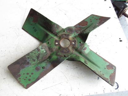 Picture of John Deere AT23180 4 Blade Radiator Fan