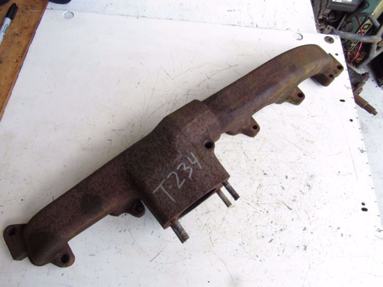 Picture of Ford C9NN9430B C9NN9431B Exhaust Manifold 8600 Tractor