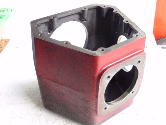 Picture of New Holland 87057324 Bevel Gearbox Housing 1411 Disc Mower Conditioner Moco 47768940