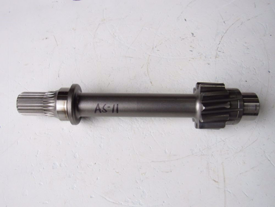 Picture of Kubota TA020-23562 PTO Gear Shaft 11T to Tractor