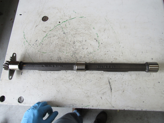 Picture of John Deere R84099 Balance Shaft (see scratches)