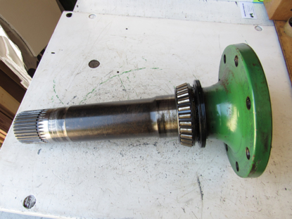 Picture of John Deere L75297 Rear Flanged Axle Shaft Hub