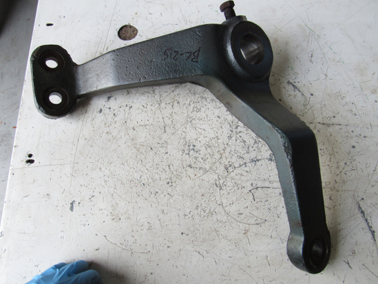 Picture of Kubota 32530-16910 Steering Lever Drag Link Arm