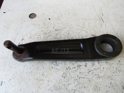 Picture of John Deere M136617 RH Right Lift Arm