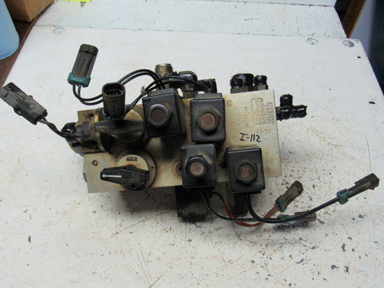 Picture of Toro 107-2570 Hydraulic Manifold Valve Block Assy 3250D Greensmaster Mower