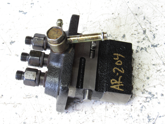 Picture of Massey Ferguson 3710418M92 Fuel Injection Pump off Iseki 3ICLL1.12B3G Denso 94500-6261