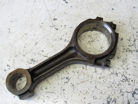 Picture of John Deere AR55978 Connecting Rod R51727 R80034 RE16495