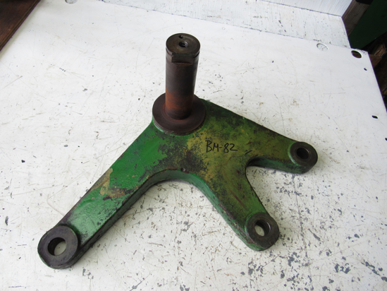 Picture of John Deere AL25398 L31005 Steering Lever Arm Bell Crank