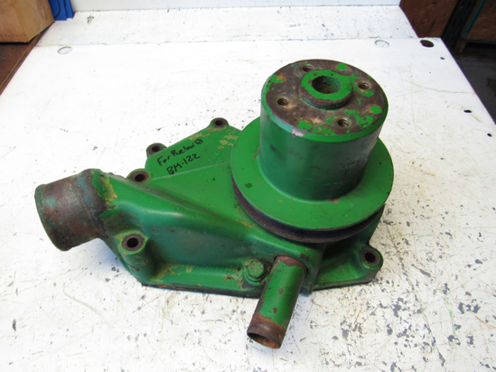 Picture of John Deere AR76292 Water Pump for Rebuild