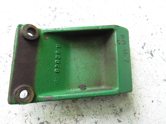 Picture of John Deere R62508 Hydraulic Lever Bracket