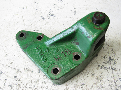 Picture of John Deere AR70626 Draft Sensing Cylinder Bracket R57819