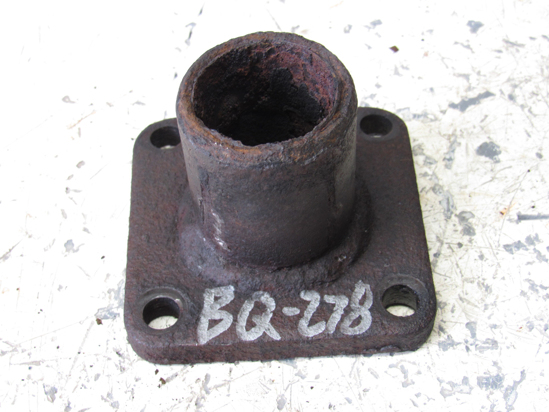 Picture of Kubota 32400-88790 Exhaust Muffler Flange