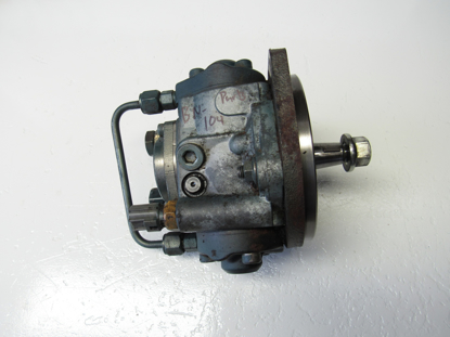 Picture of Kubota 1J770-50500 Fuel Injection Supply Pump 1J770-50503 1J770-50504 FOR PARTS