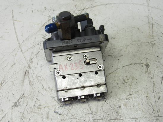 Picture of Kubota 16032-51013 Fuel Injection Pump off D1105-E