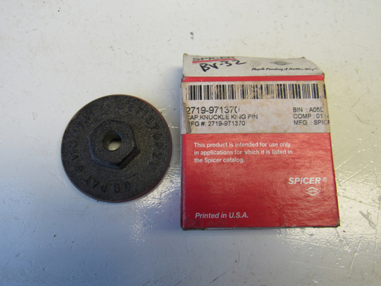 Picture of Unused Old Stock Mack 2719-971370 Spicer 971370 Knuckle King Pin Cap