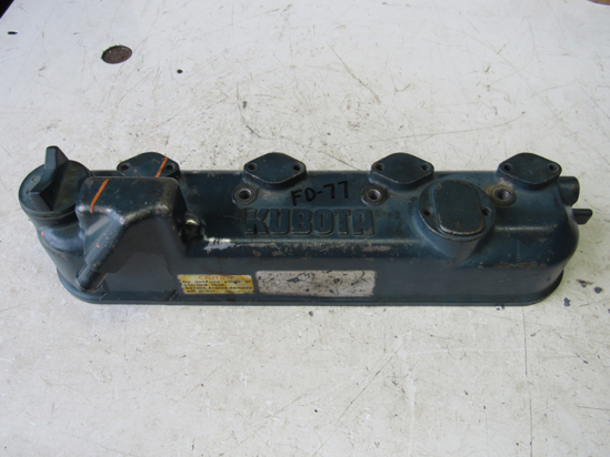 Picture of Cylinder Head Valve Cover off Kubota V1305-E Engine