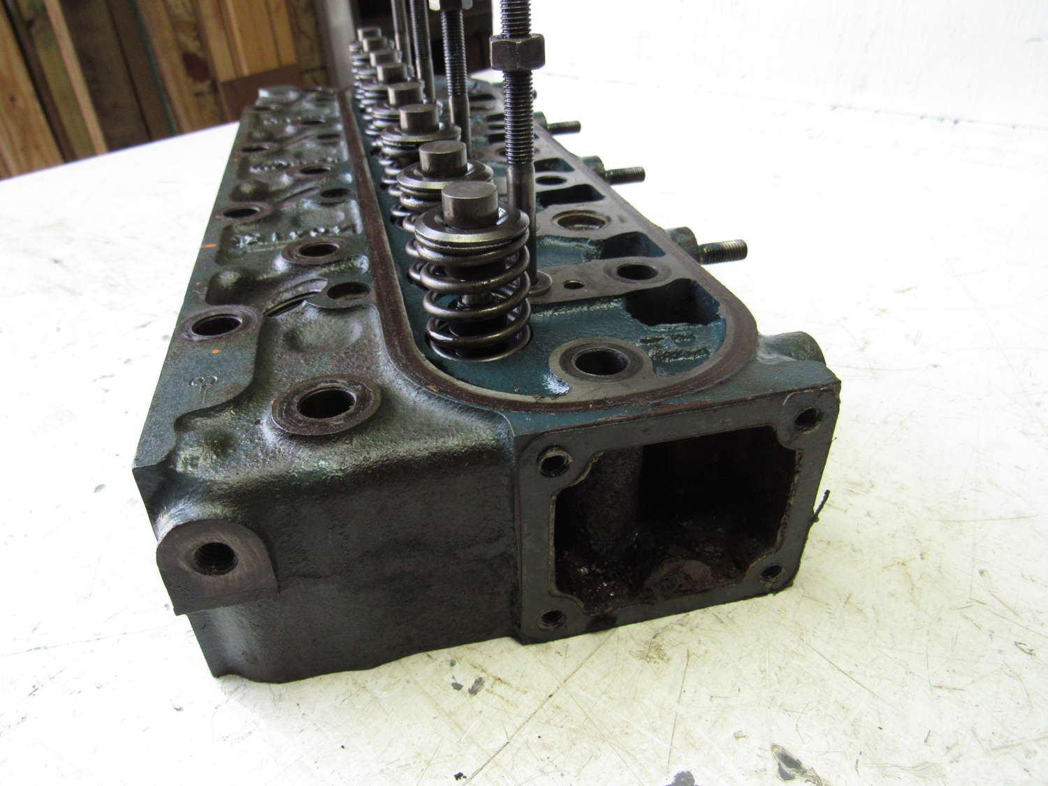 Eastern Triangle Enterprises Llc E Store Cylinder Head W Valves To Certain Kubota V1305 E Engine 8583