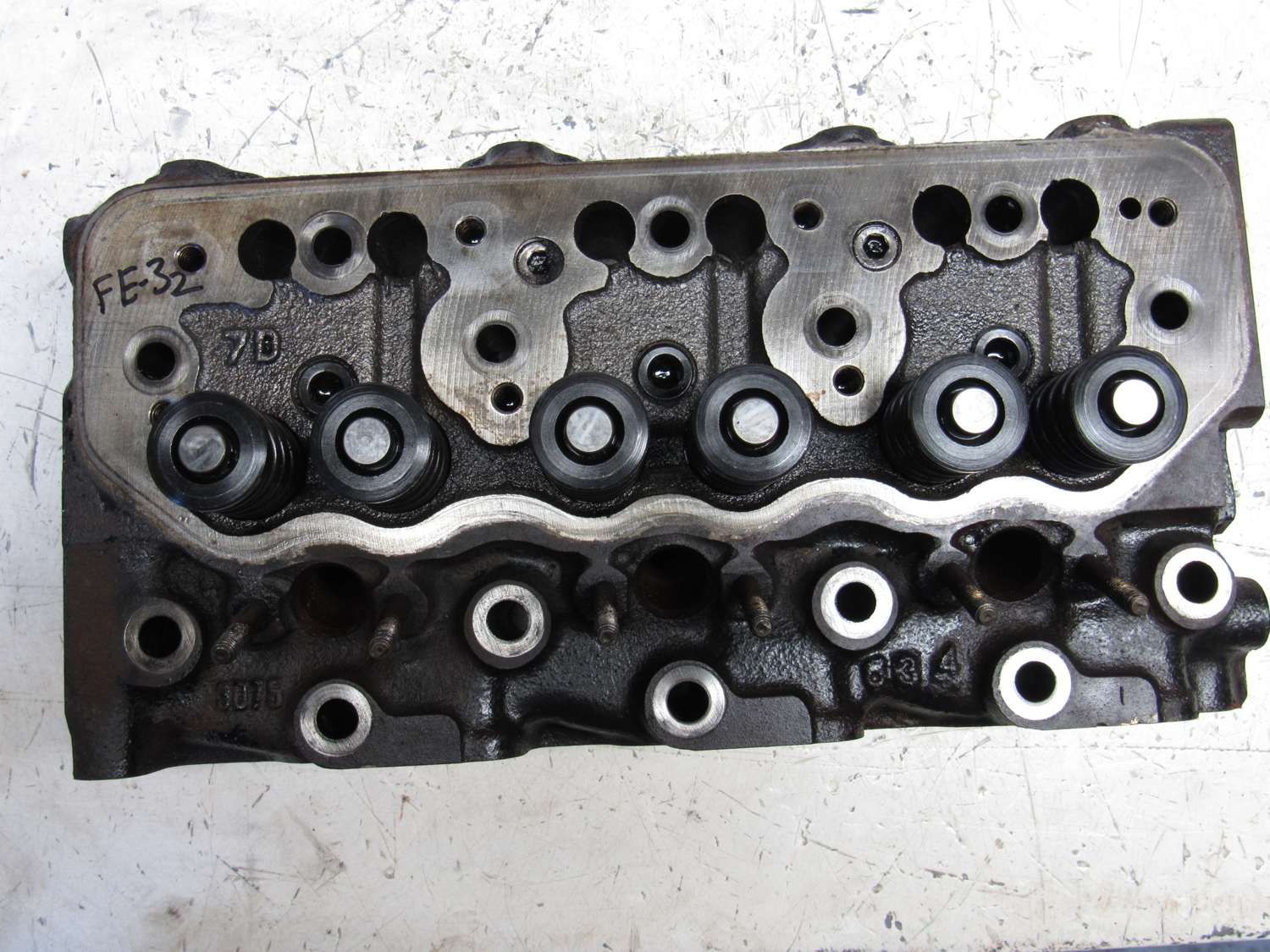 Eastern Triangle Enterprises Llc E Store John Deere Am875307 Cylinder Head W Valves 0095