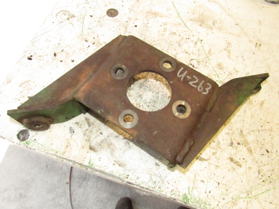 Picture of John Deere  AE49185 Arm Gear Box support bracket