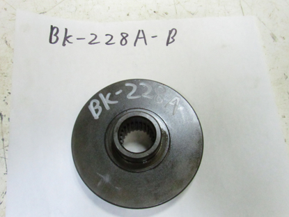 Picture of kubota Bevel Gear  TA150-12530 mx5100h