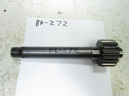 Picture of Kubota  TC230-52500 Shaft Gear