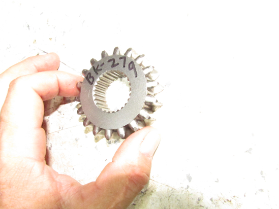 Picture of Kubota  TC350-52520 Gear TC35052520