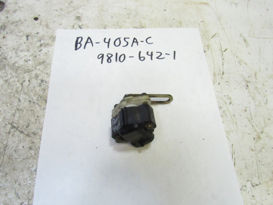 Picture of John Deere RE53380 Rotary Position Switch Sensor Contacting Potentiometer RE261357