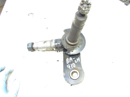 Picture of John Deere AM122441 Spindle Front